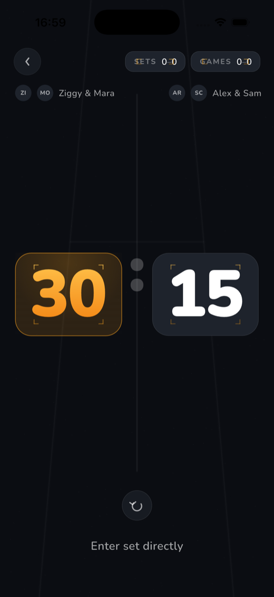 Rivals live padel scoreboard: the leading team lit gold at 30, the other at 15, on the night court.